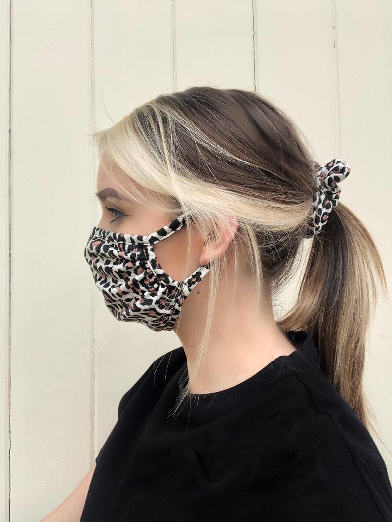 A fashionable face mask by efikl